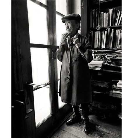 Louise Bourgeois at her home on 20th Street, New York, 1998.